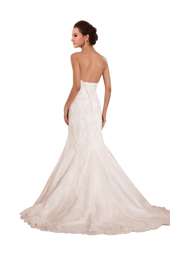 Sleeveless Sweetheart Lace Ivory Chapel Train Sexy Wedding Dress Bath