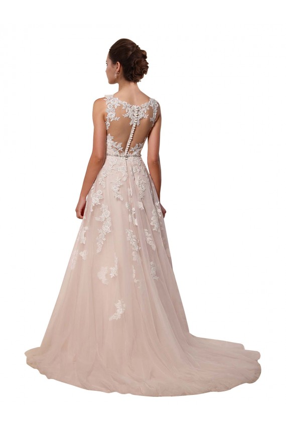 Sleeveless Sweetheart Tulle & Lace Ivory Chapel Train Wedding Dress Bath