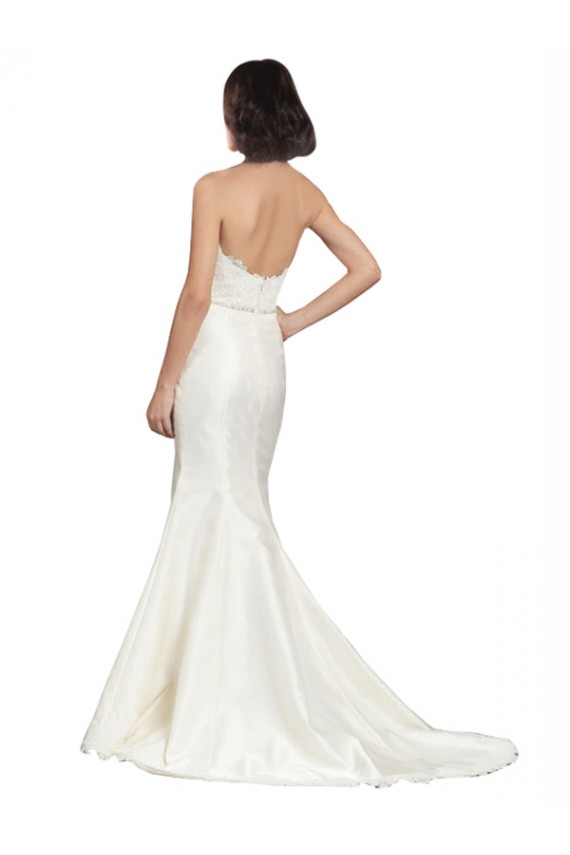 Sleeveless Sweetheart Satin & Lace Ivory Chapel Train Bridal Dress Bath