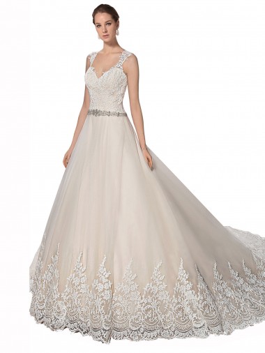 Sleeveless Sweetheart Tulle & Lace Ivory & Champagne Chapel Train Wedding Dress Bath