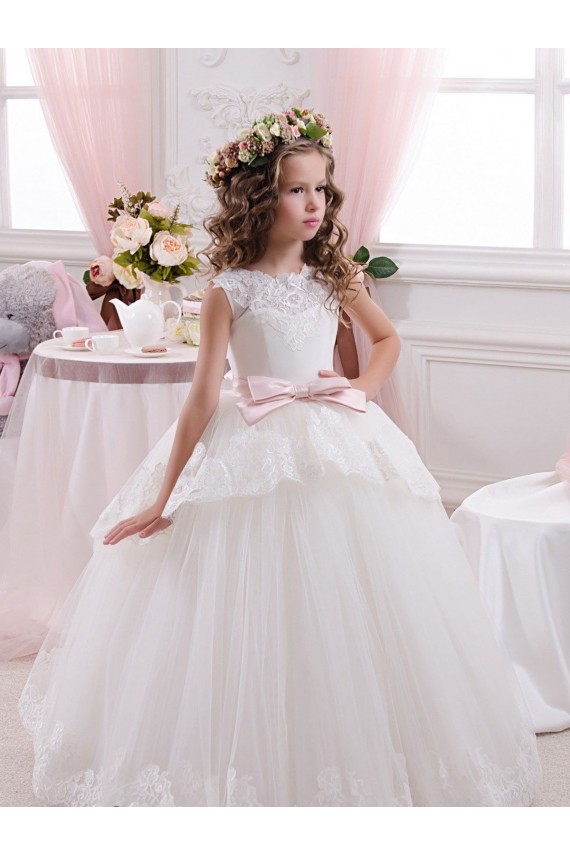 Sleeveless Sweetheart Tulle & Lace Ivory Chapel Train Flower Girl Dress for Wedding Bath