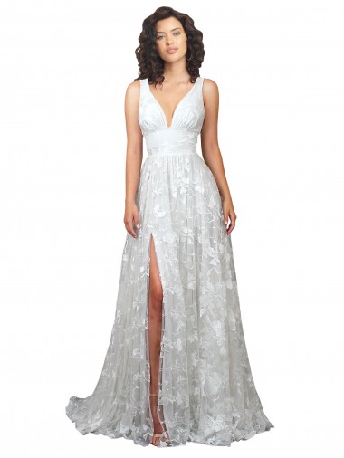 Sleeveless V-Neck Lace Off White Chapel Train Wedding Dress Bath