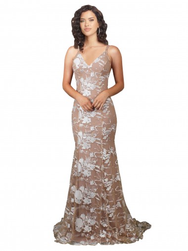 Sleeveless V-Neck Lace Champagne Sweep Train Wedding Dress Bath