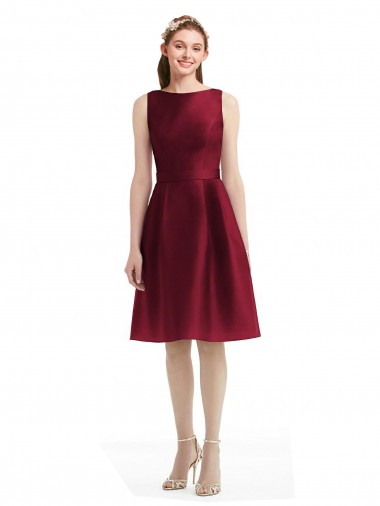 Sleeveless Bateau Neck Satin Burgundy Knee Length Bridesmaid Gown Bath