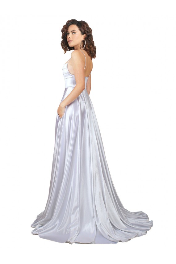 Sleeveless Spaghetti Straps Stretch Satin White Long Beach Wedding Dress Bath