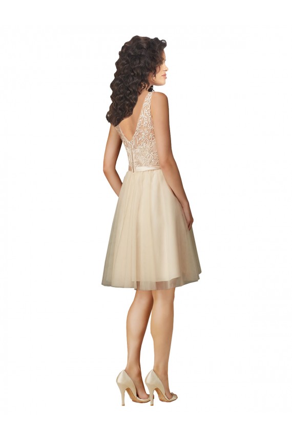 Sleeveless V-Neck Tulle & Lace Champagne Knee Length Bridesmaid Dress Bath